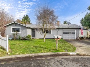 1145 SW Louise Cir, Grants Pass, OR 97526