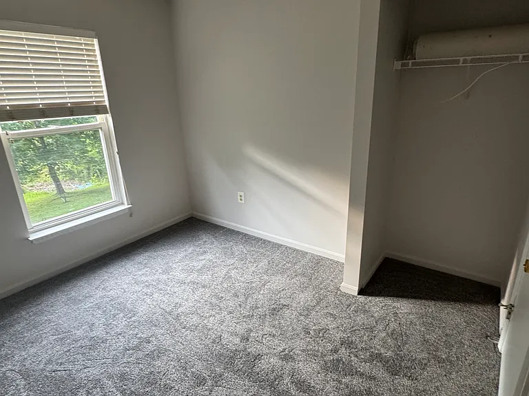 380 Center Deen Ave — Photo 5