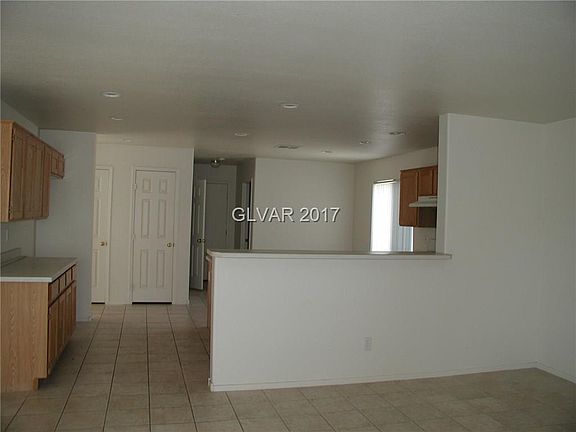 5th image of 8928 Iron Hitch Ave #0