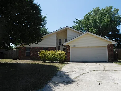 8020 Crestline Ter Photo 1