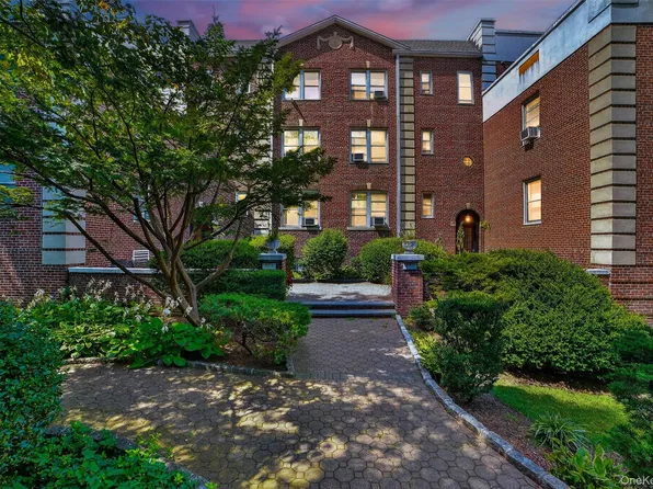 824 Palmer Road #1D, Bronxville, NY 10708