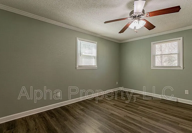 206 E Arlington Ave — Photo 18