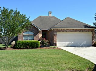 12211 Sundown Dr, Denham Springs, LA 70726