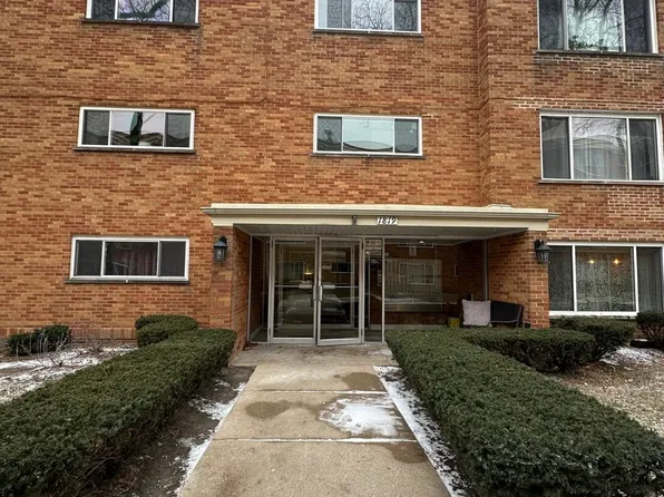 1819 W Thome Ave APT N305, Chicago, IL 60660