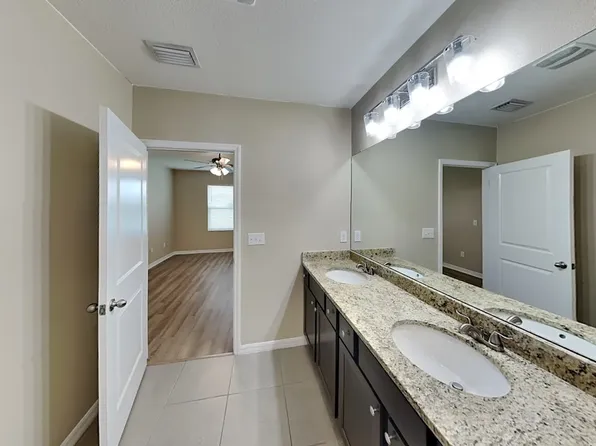 (undisclosed Address), Palmetto, FL 34221