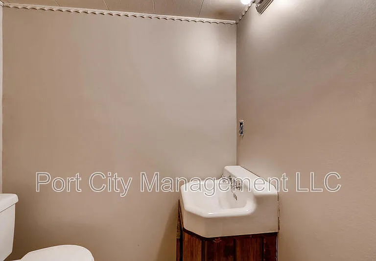 8617 Oak Rd — Photo 24