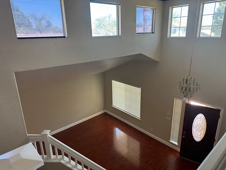 1111 Fremont Ave — Photo 10