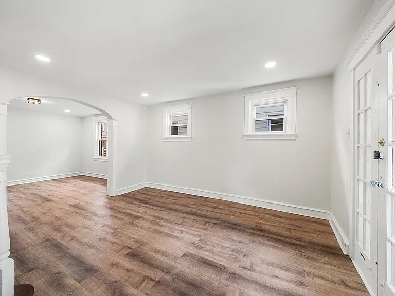 5748 Dunlap St — Photo 6