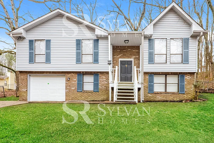 3 bed, 2.0 bath, 1034 sqft, $1,415 — Photo 2