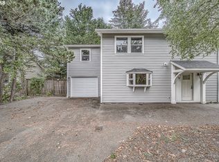 9270 Trout Pl, Lincoln City, OR 97388