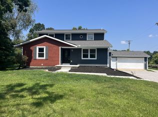 10909 Nine Mile Rd, South Lyon, MI 48178