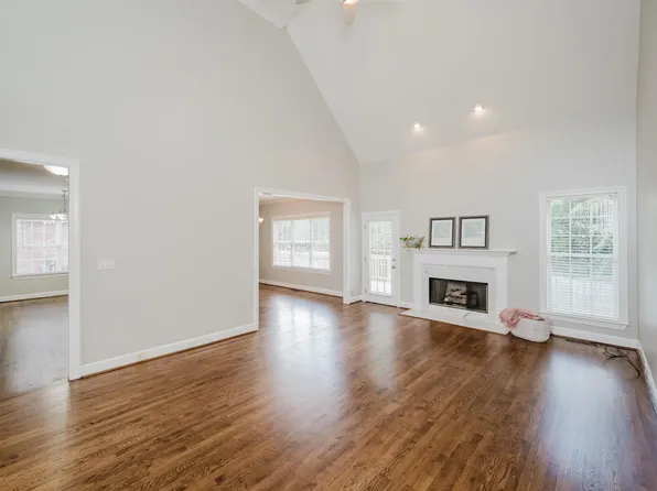 2229 Old Cahaba Pl, Helena, AL 35080