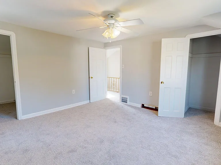 224 Runn St — Photo 16