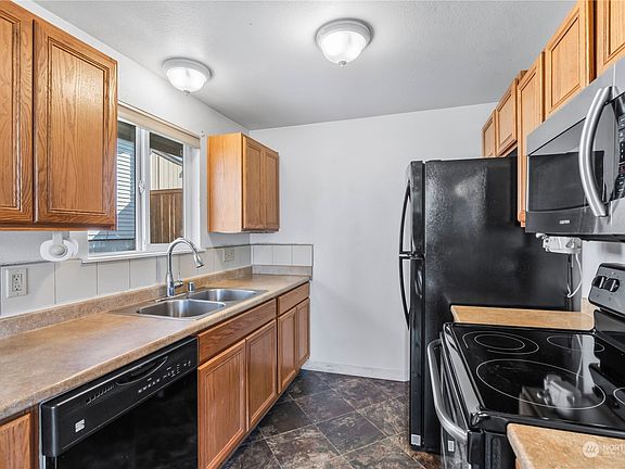 5th image of 1666 S 44th Street