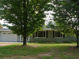 6910 Winkler Rd, Three Lakes, WI 54562