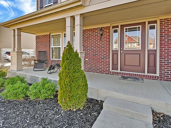3rd image of 3345 Woodland Dr