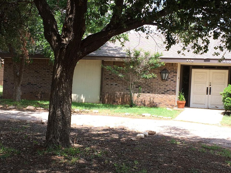 1st image of 2306 Bainbridge Dr