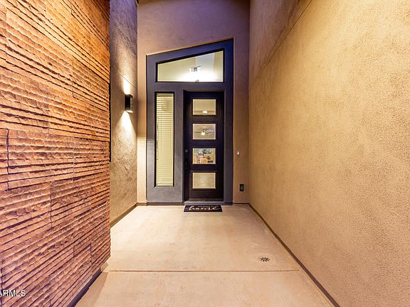 5th image of 1115 E PASEO Way