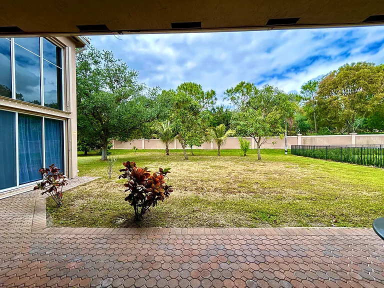 9249 Pineville Dr — Photo 38