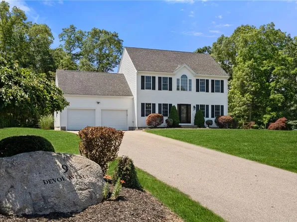 9 Devol Ave, Westport, MA 02790