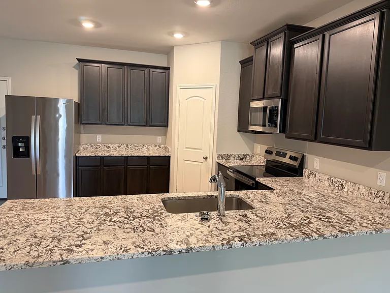 105 Declaration Ln — Photo 8