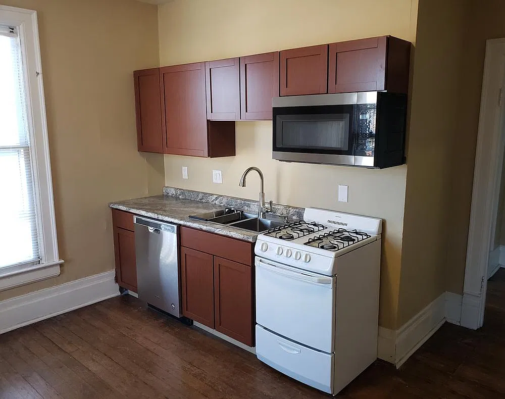 1 bed, 750 sqft, $1,029 — Photo 2