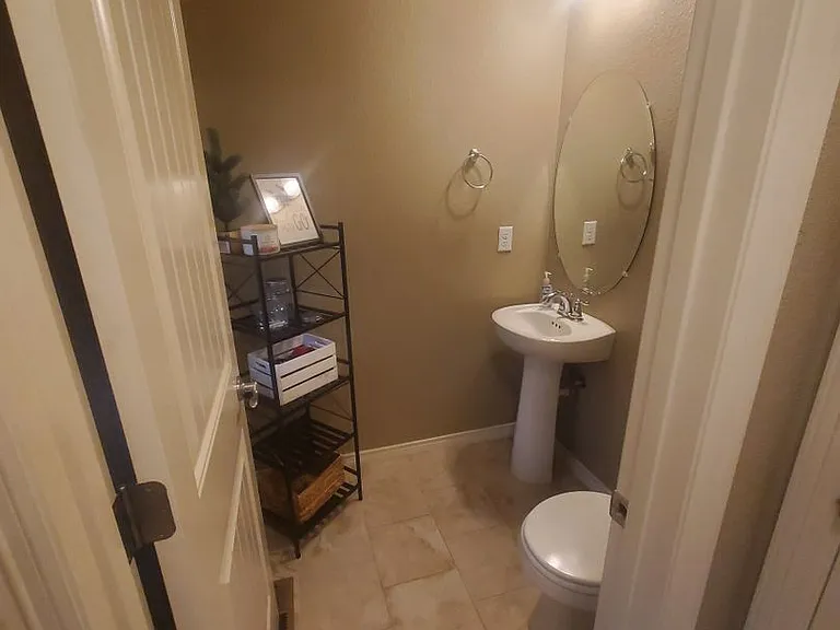 5635 Osbourne Dr — Photo 7