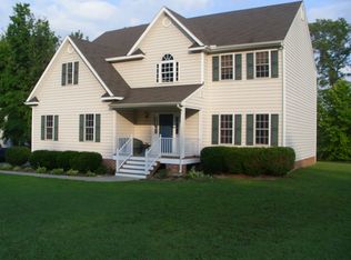 10976 Elmont Woods Dr, Glen Allen, VA 23059