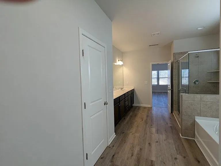 2034 Britt Dr — Photo 16