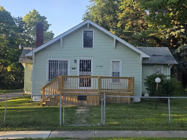 209 E York Ave, Flint, MI 48505