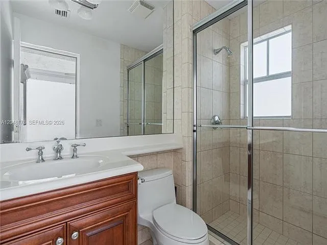 1772 NE 9th St — Photo 17