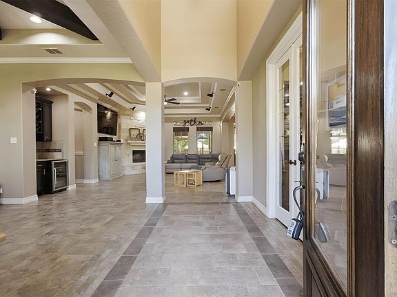 5th image of 1106 Private Road 3702