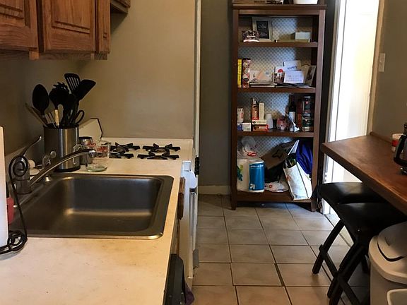 5th image of 2031-35 Locust St Unit 204