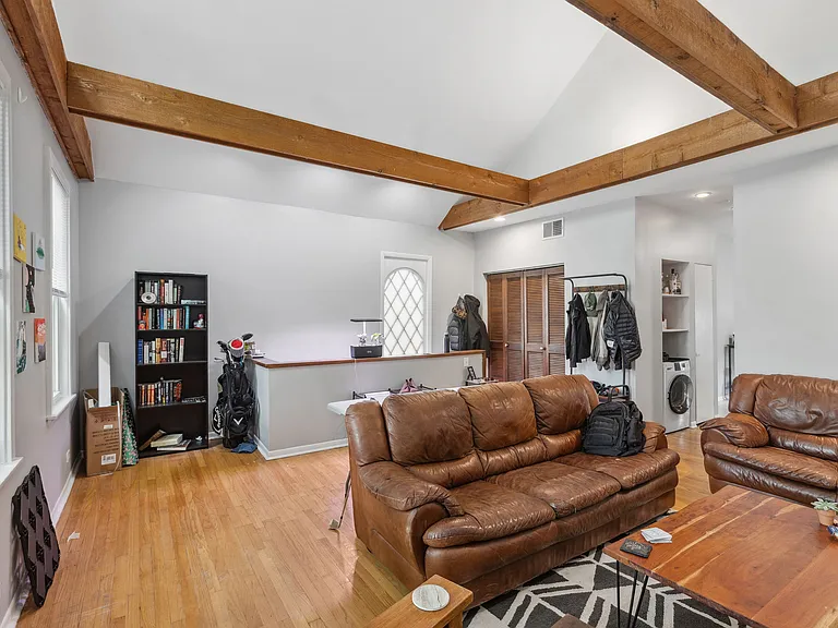 2443 N Greenview Ave #2 — Photo 5