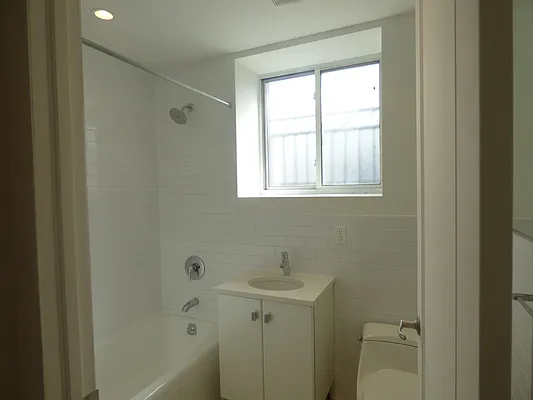 Rented by Property Link Mgmt, LLC | media 19