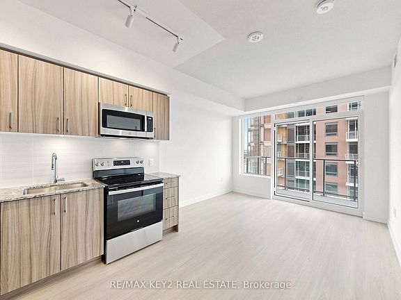 4th image of 4010 Eglinton Ave W #1712