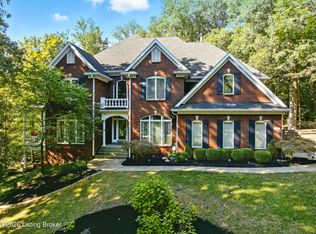 7510 Cambridge Dr, Crestwood, KY 40014