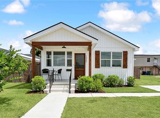 1227 Cook St, Gretna, LA 70053