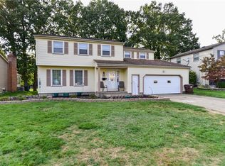 497 Oakridge Dr, Youngstown, OH 44512