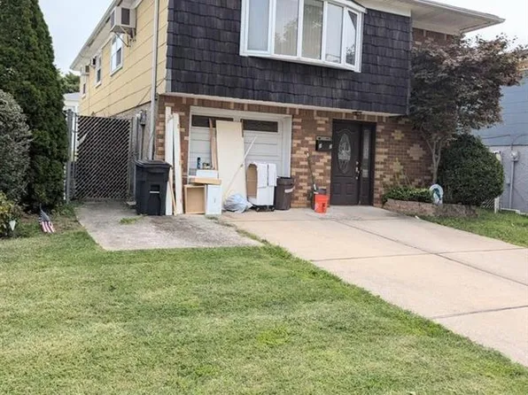 33 Deserre Ave, Staten Island, NY 10312