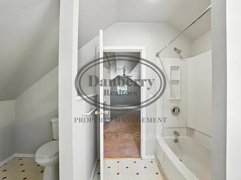 822 Searles Rd — Photo 35
