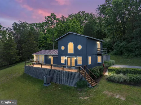 774 Whispering Pines Way, Lost City, WV 26810