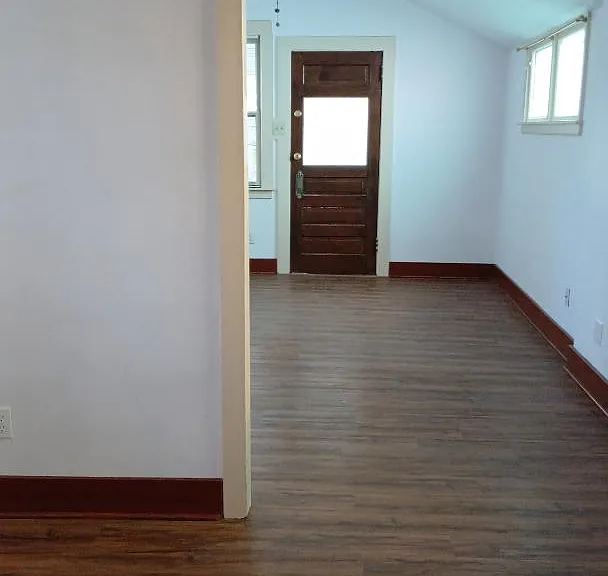 233 N Franklin St #1/2 — Photo 8