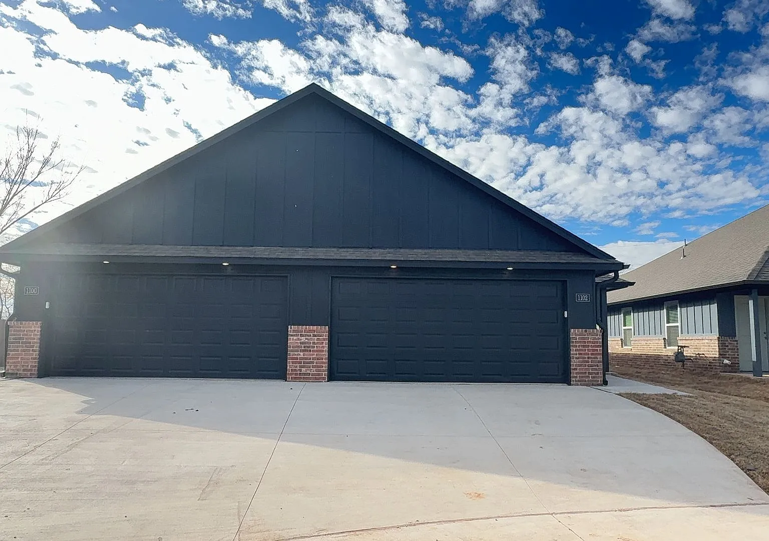 Welcome to Masonwood featuring this 3 Bedroom 2 Bath 2 Car Garage Duplex in a Great location clos... — Photo 3