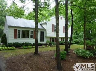 4 Arthur Ct, Forestdale, MA 02644