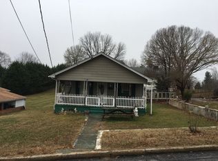 1243 5th Ave SW, Hickory, NC 28602