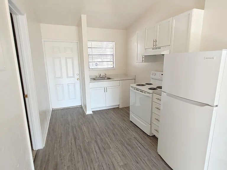 North Pointe Villas — Photo 26
