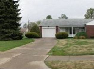 215 E Woodlawn Ave, Danville, IL 61832