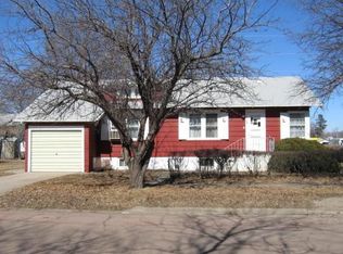 109 3rd St NW, Huron, SD 57350