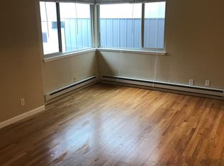 712 Summit, Seattle, WA 98102